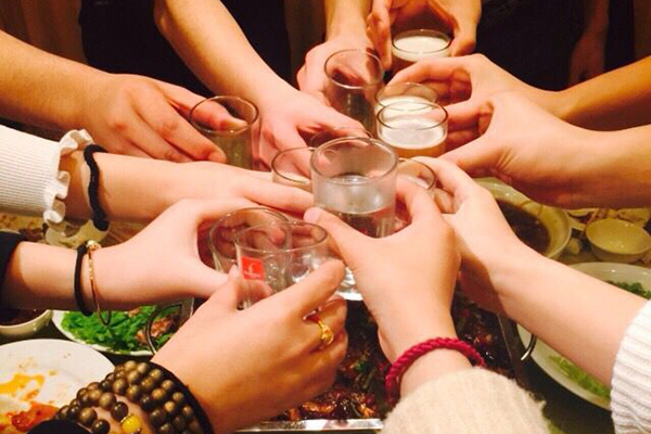 脊髓型颈椎病|60岁后,走路快的人和走路慢的人,谁更易长寿我们一起来看研究