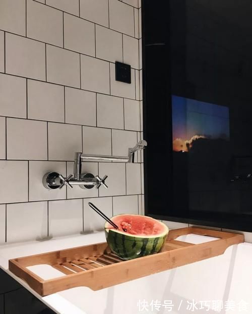 水平|将玄关打造成衣帽间,这个51㎡的loft设计太有水平了!华而实用!