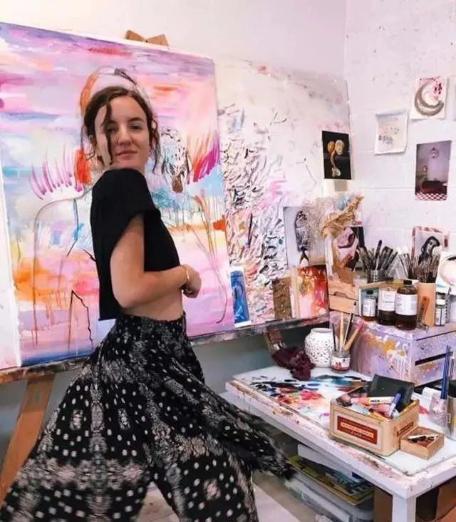 青睐|喜欢画动物的Dimitra Milan,在世界各地举办画展,作品广受青睐