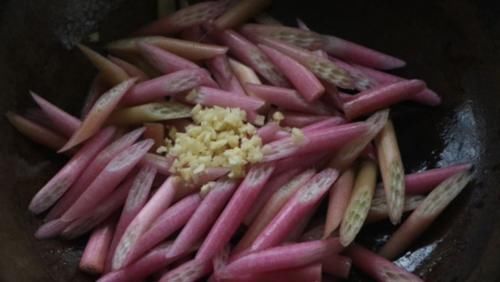 秋天,宁可少吃猪肉,也要多吃它,每天炒一盘,清肠刮油,肠道也通畅了