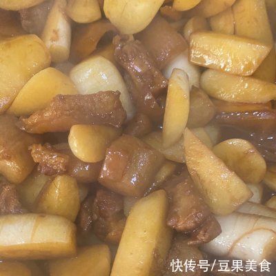 最适合冬天吃的红烧肉萝卜,美味又暖身