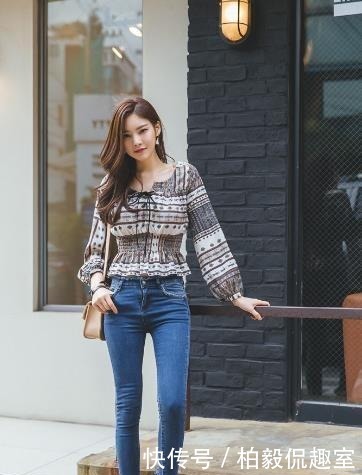 色彩|牛仔裤搭配雪纺衫,尽显小清新的视觉冲击,让你的美绽放新的色彩