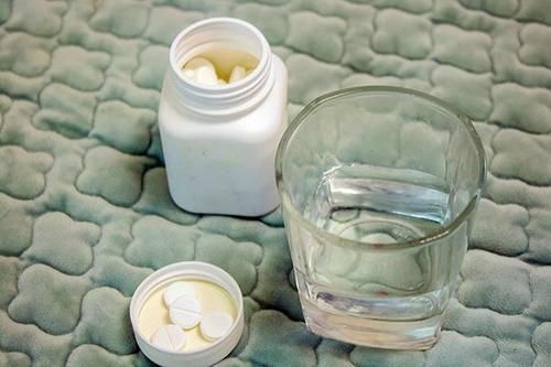 睡眠质量|失眠是因为缺乏维生素？ 医生 及时补充 2种营养素 ，睡个好觉