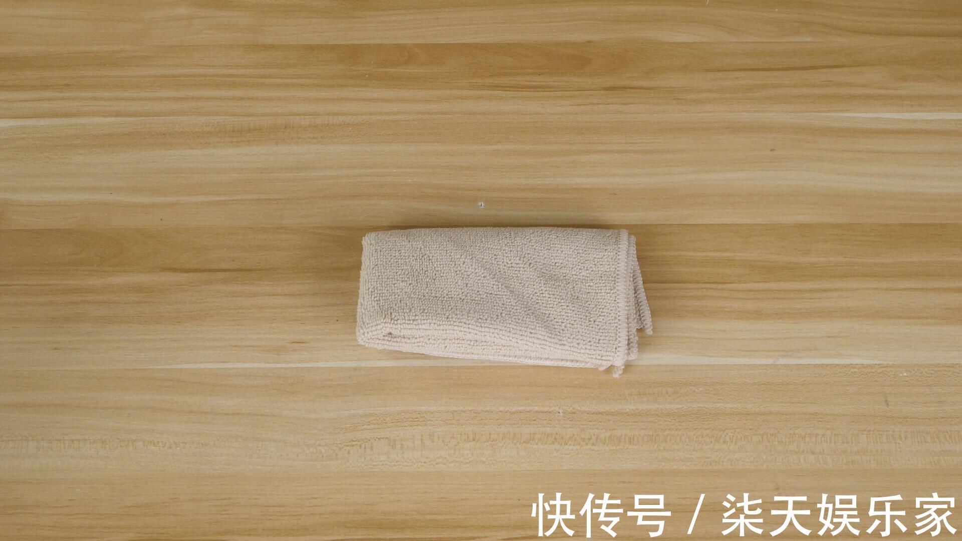 放进冰箱|冰箱里面放条毛巾,解决家家户户都困扰的一个难题,小窍门真实用