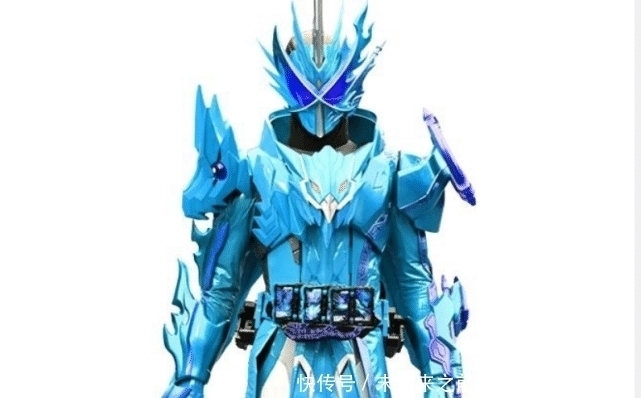 黑白|假面骑士:网友打造“星辰五帝龙”形态,手持黑白双剑,无比帅气