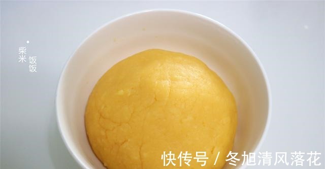 冰皮月饼|中秋节月饼，不用烤箱也能做，蒸一蒸，细腻滋润更好吃！