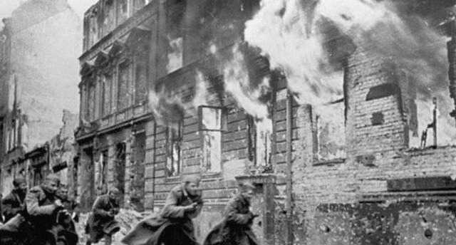 抢占|柏林近在咫尺,为何盟军却坐看苏联推平,却不自己动手抢占成果