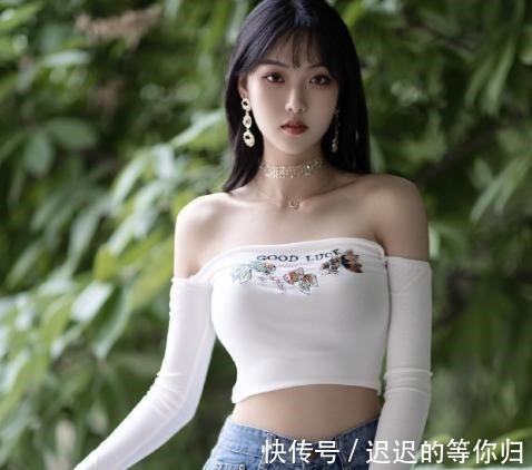 身材 也只有身材完美的女人才配得上一字肩!也只有身材完美的女人才配得上一字肩!