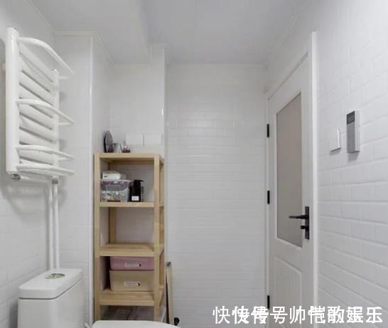 卫生间|去表姐家借住,一进卫生间就呆了,这样布置真高级,拍下来照着学