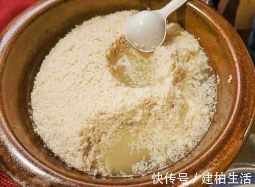 馒头教你这样做,不用酵母不加水,个个蓬松不塌陷,撕着吃更过瘾