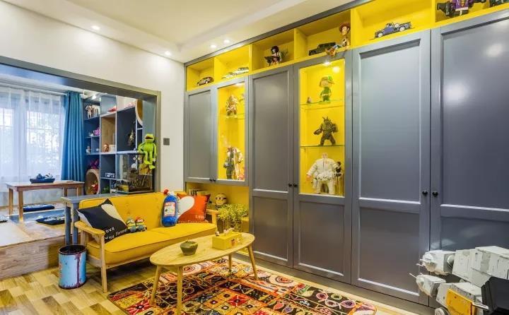 收纳|年轻夫妻的温馨婚房,简约北欧风,头一次见衣柜这样打!