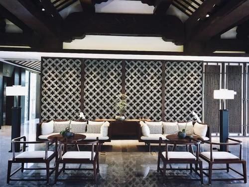 中年|安吉阿丽拉，停止营业