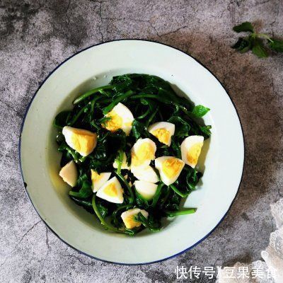 苋菜|那一碗令人神往的#一周减脂不重样#木耳菜鸡蛋沙拉