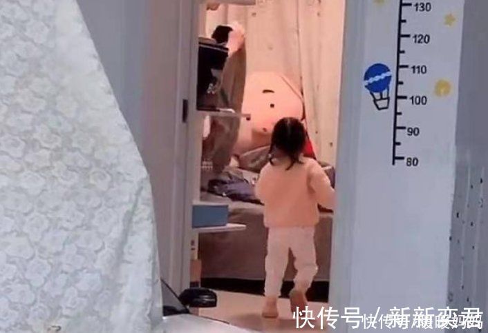 哥哥|妹妹偷溜进哥哥房间“蹭床”,结局让网友笑翻:嚣张进去卑微出来