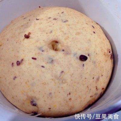 甜美又补钙的蜜豆奶酪夹心华夫饼