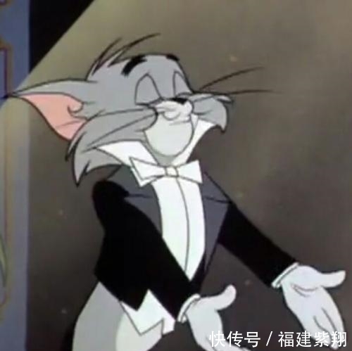 |爆笑段子：今天发工资，给老公打电话：亲爱的，想吃点什么？