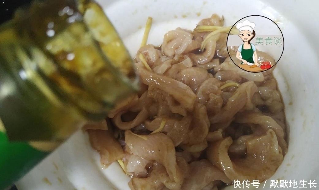 爱吃香菇放过此做法，简单炒一炒，鲜香嫩滑，连挑食的孩子都爱吃
