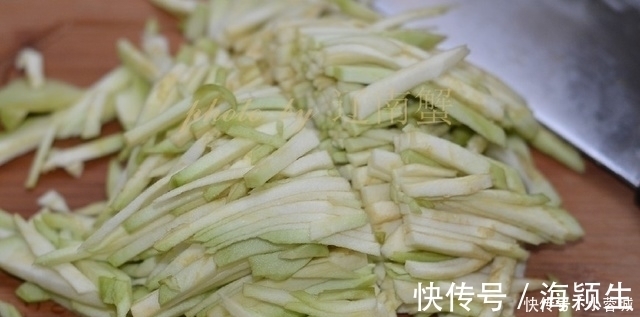 茄子|第一次用它做饺子馅,全家人都爱吃,鲜上天了!