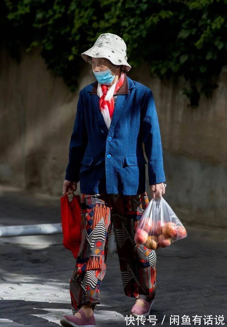 奶奶们|有种时髦叫“她们的70岁”,20岁的你也未必追得上