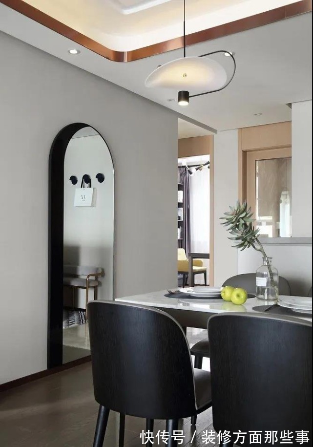 用力过猛|80平现代豪华风二居室,营造平静而不失时尚氛围