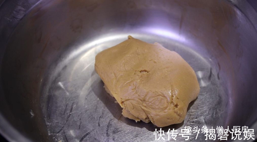 黄油|花生酱不只是调味品，配上面粉做的花生酥，一口一个吃着太香了