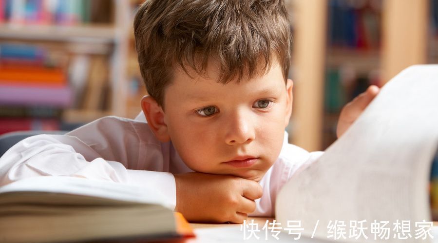 心理健康|4岁女儿画“蛇”得了奖,孩子妈妈还在沾沾自喜,小姨快报警