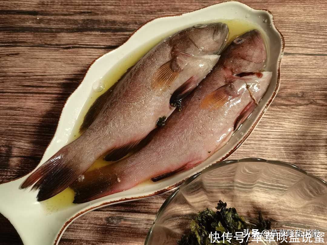 茶香过鱼，淡淡茶味，不油不腻；茶叶炸酥，香香脆脆，满嘴回甘