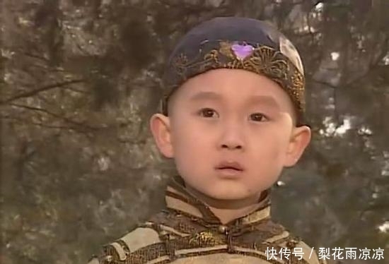 反驳|九岁小孩考试时迟到,考官刁难出了一上联,他机智反驳,对出下联