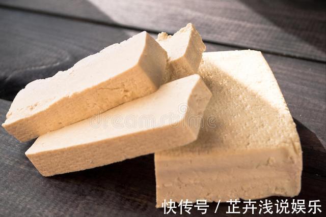 添加|一碗黄豆半碗醋,教你自制豆腐,做法简单一学就会,香嫩无添加