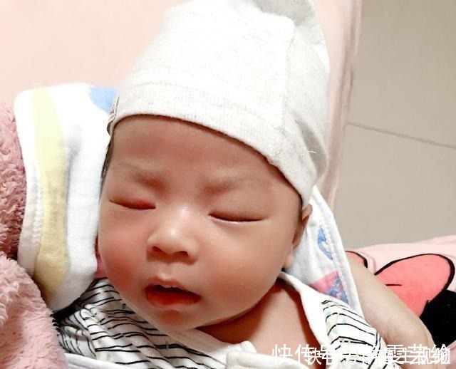 妈妈|喂夜奶后还需要拍嗝吗很多妈妈都不知道,来看看正确做法!