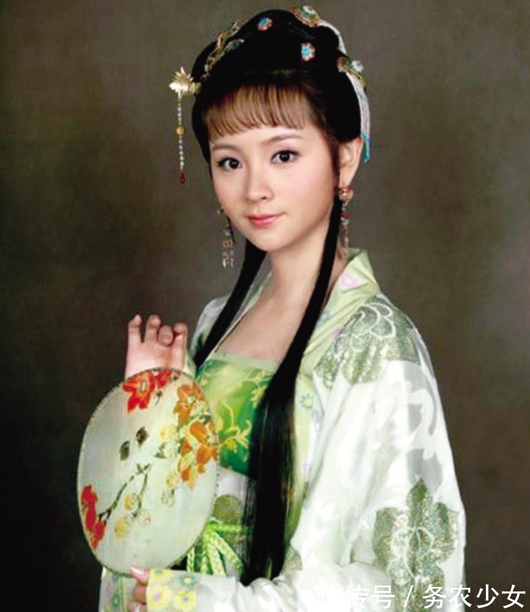 林黛玉&黛玉讽刺过刘姥姥是母蝗虫,宝钗也暗指过贾母没见过世面,为何?