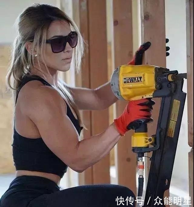 ·马丁|她年入200万，却一直坚持在工地搬砖，真实原因竟然是...