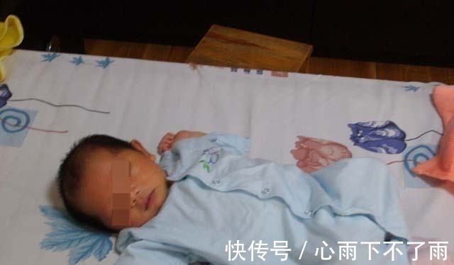 呼吸声|新生儿出现这9个问题,很容易吓到妈妈,其实都是正常现象