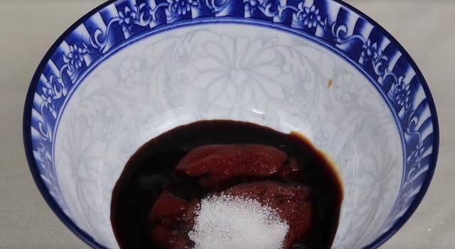 豆腐|豆腐搭配金针菇这样做,简单又美味,上桌家人都爱吃,给肉都不换