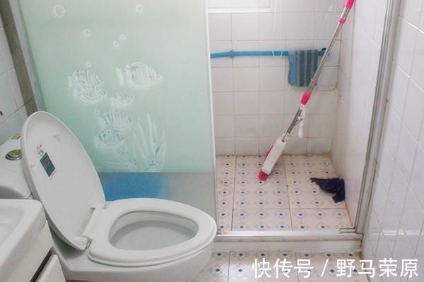 坏习惯|卫生巾没用对，易患妇科病，四个使用误区，第一个很多女性都中了