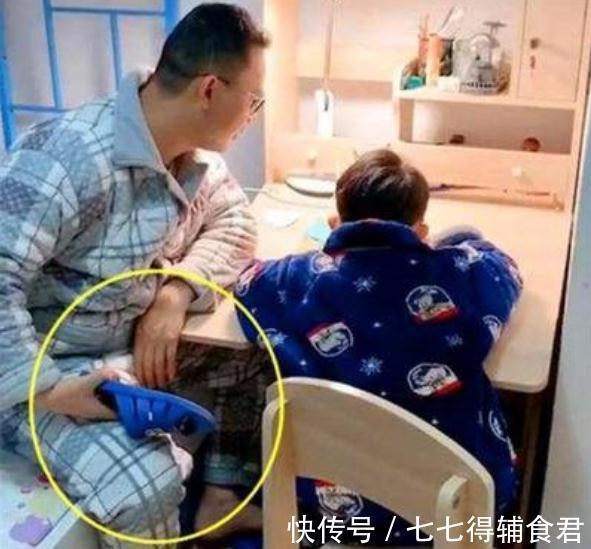 作业|有一种“自杀”叫陪娃写作业,宝爸辅导女儿写作业,气到下巴脱臼