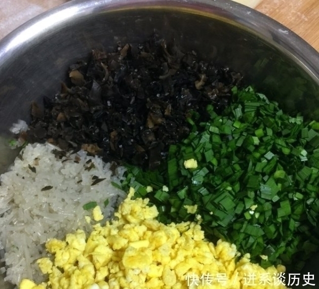 拌韭菜馅,放它是“大忌”!10人有9人放,馅儿出水,不鲜不香!