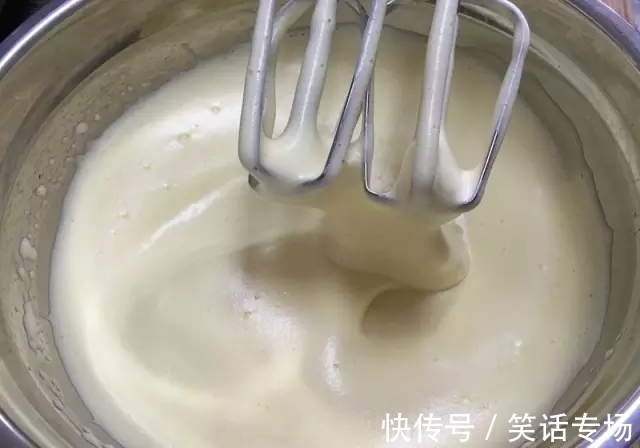 没有烤箱怎么做蛋糕4种方法电饭煲、微波炉、平底锅和蒸蛋糕