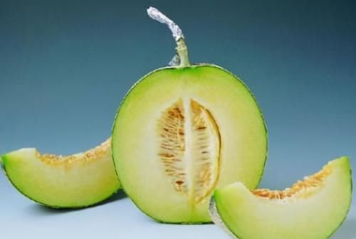 氨基酸|夏季来了女性做梦都想瘦10斤，多吃3种食物，排毒瘦身，减肥瘦身