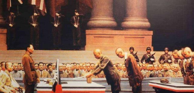 投降|当年让日本投降的,竟不是因为美国两颗原子弹,真实原因是这个