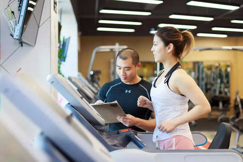 怀孕期间|孕期体重增加多少是标准?若接近这个数,胎宝可能更聪明