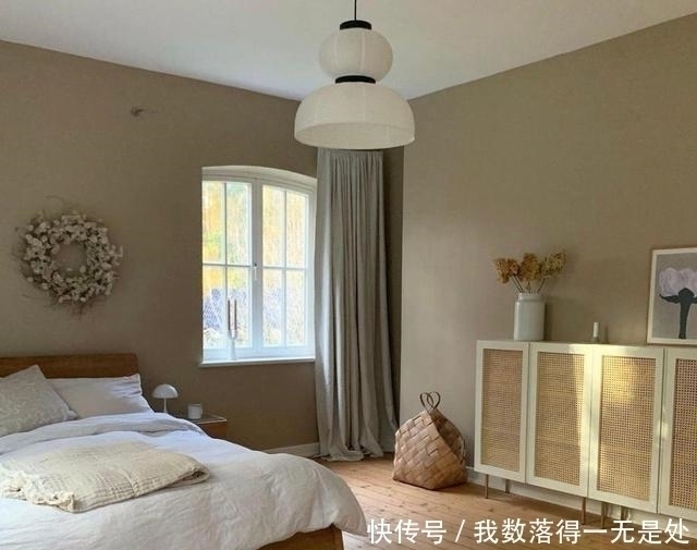 布置|德国夫妇的家,门前庭院,绿树成荫,生活最美的样子莫过如此了!