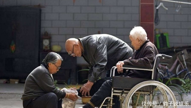 五服|老人常说:“出了五服不是亲戚”,是何意?五服是指的什么?