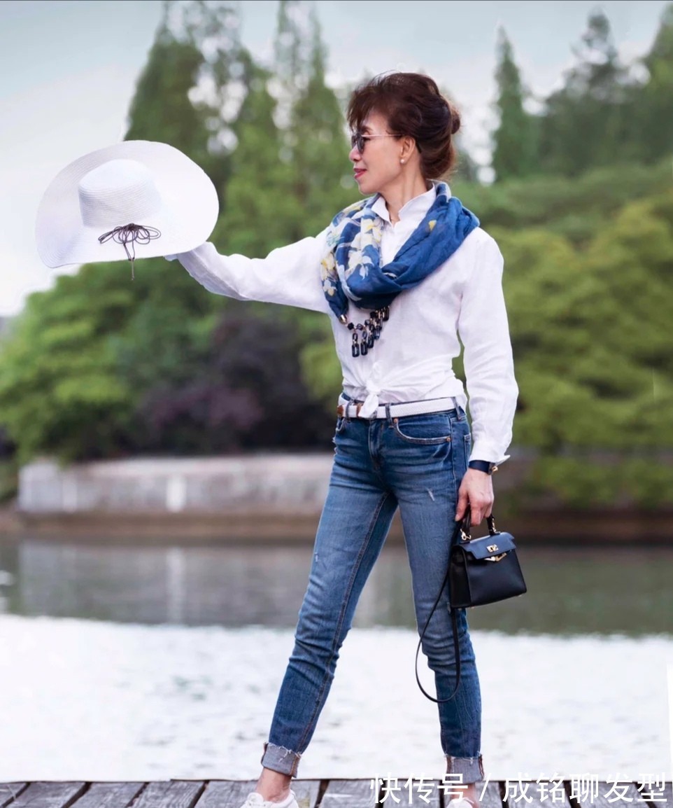 印花|六十岁左右的中老年女性,别犯这几个穿衣搭配错误,显老又没品位