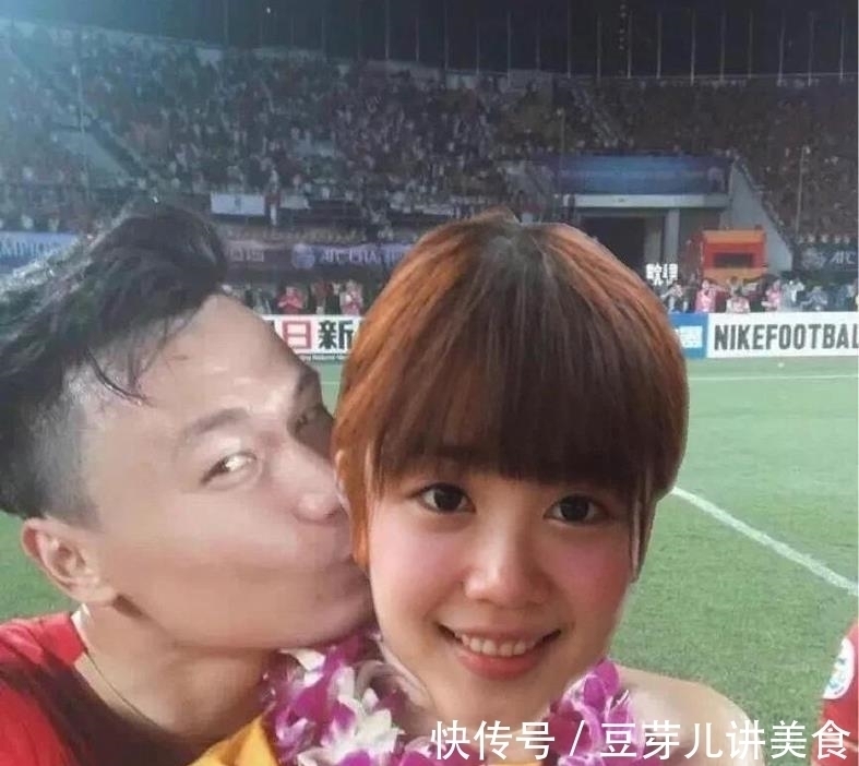 徐新|郜林徐新冯6太幸运了!郑智仍难逃主帅,只能在场下指着裁判骂了