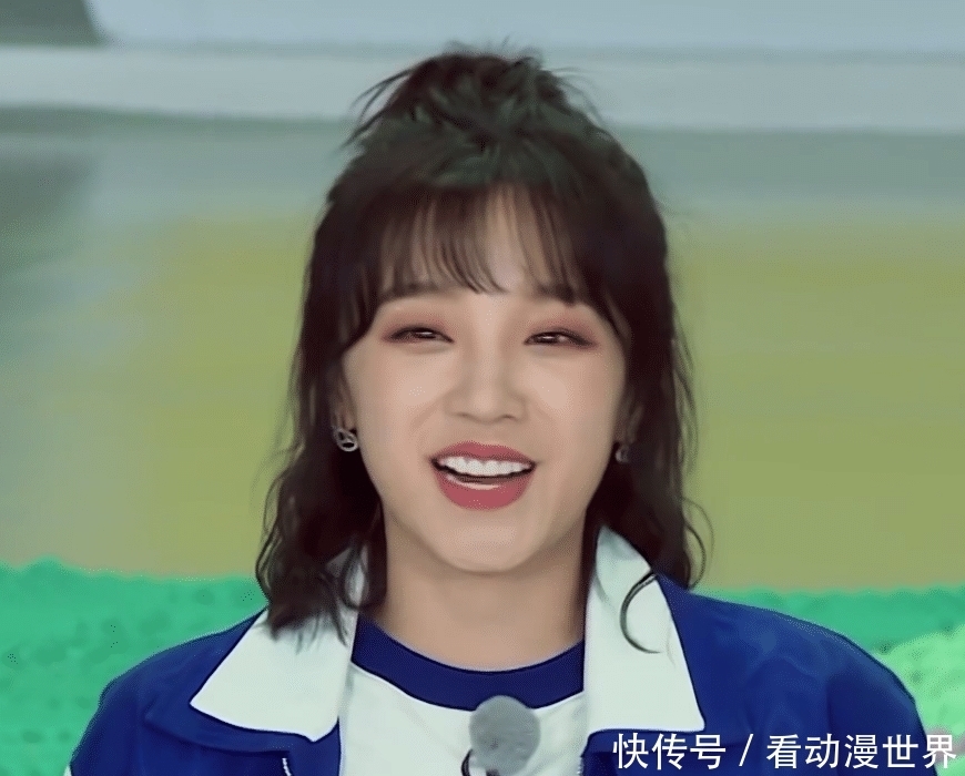 节目 宋雨琦在跑男表演新歌,跳舞好有魅力,淡妆下的颜值让人惊艳