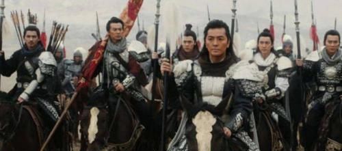 女中豪杰$终于找到杨家将后裔!第37代传人拿出族谱作证,身怀绝技很忧伤