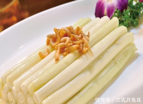 果实|农村一种野草,果实酷似香肠,水下藏着美味,城里30元一斤抢着要