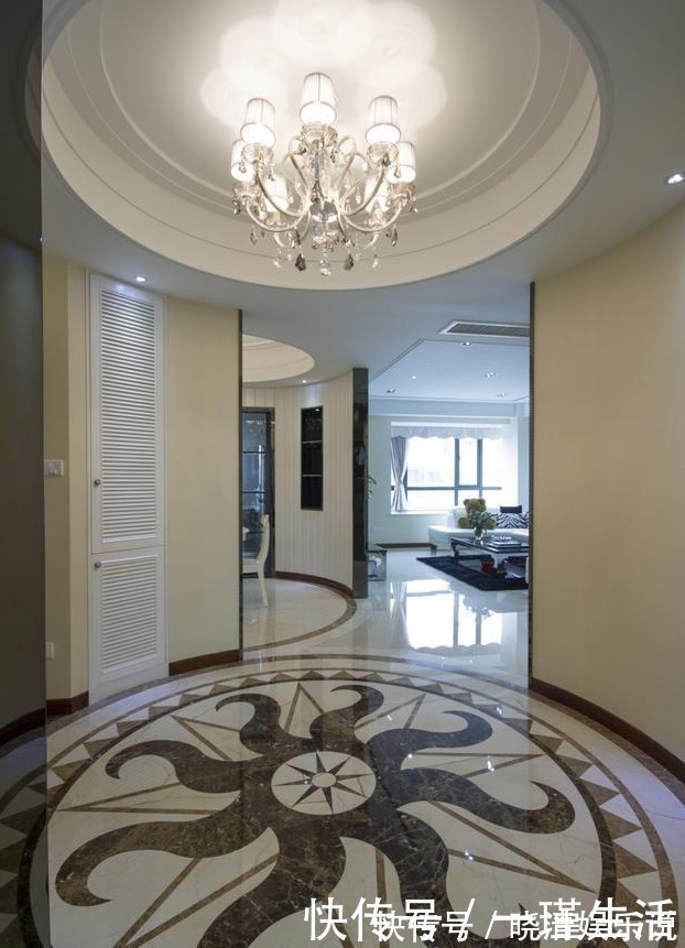 透明亮|晒晒表姐的新房，头次见这么大气的入户，来参观的人看了都点赞！