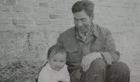 解放|一位超级战斗英雄,立了10个一等功12个二等功,去世前却无人知晓